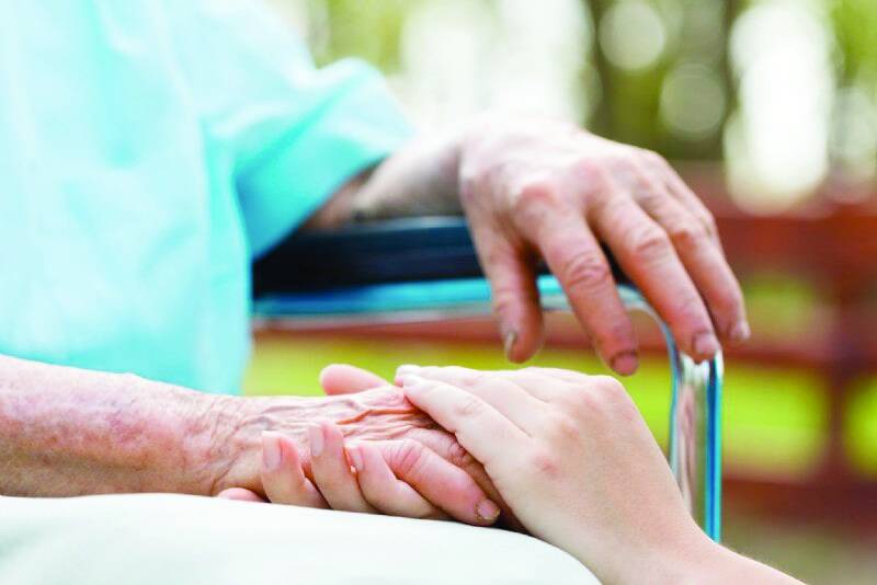 Περιφέρεια Πελοποννήσου: 639 άτομα φιλοξενούνται σε 13 Μονάδες Φροντίδας Ηλικιωμένων