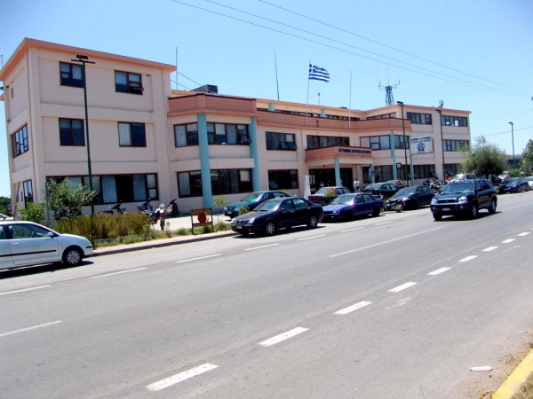 "Πολιτοφυλακή" με δημοτικά… περίπολα