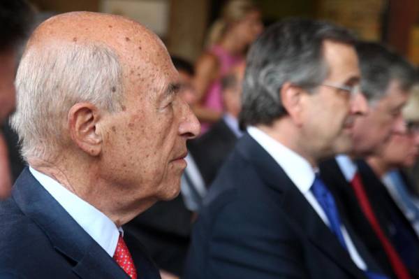 Συνάντηση με τον Κώστα Σημίτη είχε ο Αντώνης Σαμαράς