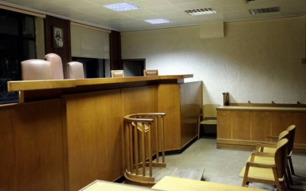 Καταδίκες σε Σομαλούς για διευκόλυνση εξόδου από το αεροδρόμιο Καλαμάτας