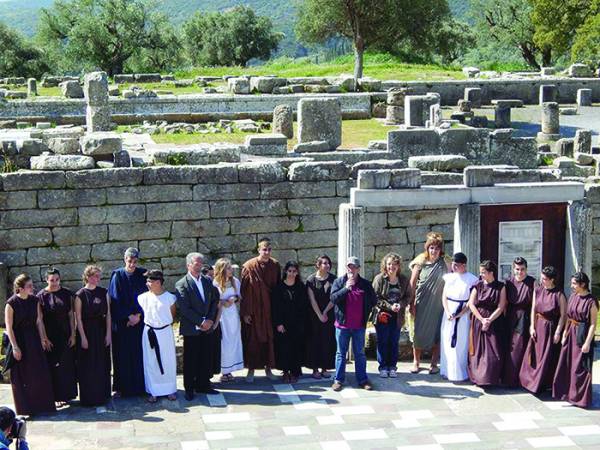 "Φοίνισσες" ανεβάζει το Λύκειο Μεσσήνης