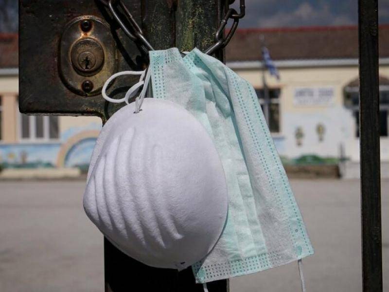 Οι αντισυστημικοί χοροί της ανοησίας