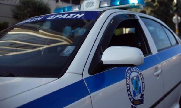 Δύο συλλήψεις για πάνω από 2 κιλά χασίς και αρχαίο αντικείμενο στο Πεταλίδι