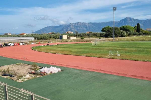 Τοποθέτησης ταρτάν στο Δημοτικό Στάδιο Φιλιατρών