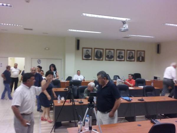 Πρόεδρος και αντιπρόεδρος έλεγαν ο ένας τον άλλο "φασίστα" στο ΔΣ Τριφυλίας