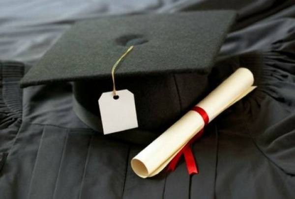 Οι απόστρατοι βραβεύουν αριστούχους της Μεσσηνίας