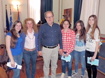 1ο Γυμνάσιο Καλαμάτας: Εργασία μαθητών για τον εναλλακτικό τουρισμό