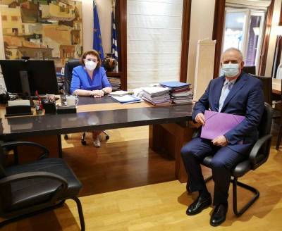 Μενδώνη σε Λαμπρόπουλο για έργα στη Μεσσηνία