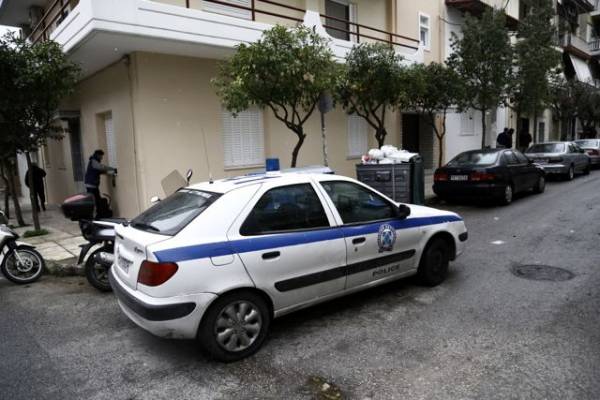 46χρονος βρέθηκε μαχαιρωμένος στο κέντρο της Κορίνθου