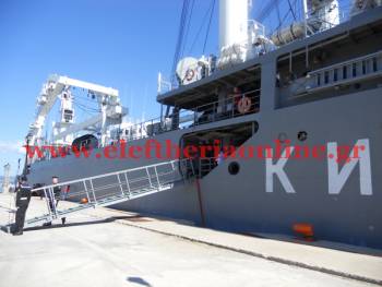 Παρέλαση στην επέτειο της Ναυμαχίας του Ναβαρίνου (φωτο)