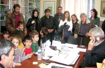 Ξέμεινε από τρόφιμα ο Παιδικός Σταθμός Κυπαρισσίας - Διαμαρτυρία γονέων στο Δημαρχείο