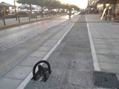 Εχουν μείνει στη μέση