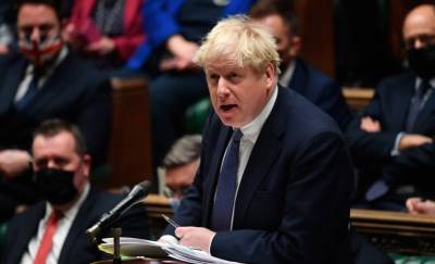 Τζόνσον: Δεν θα παραιτηθώ αν και πολλοί θέλουν να φύγουν από τη μέση