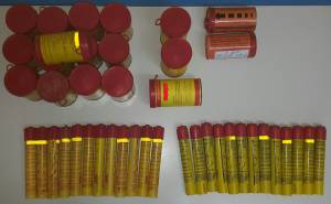 Σύλληψη 49χρονου για φωτοβολίδες και καπνογόνα σε σύνδεσμο φιλάθλων στο Γύθειο