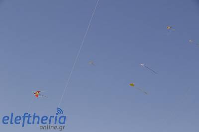 Γέμισε χαρταετούς ο ουρανός της Καλαμάτας (φωτογραφίες)