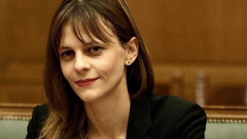 Έφη Αχτσιόγλου: Η ΝΔ απέρριψε χωρίς επιχειρήματα τη στρατηγική μείωσης των πλεονασμάτων