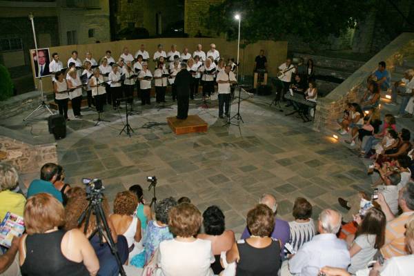 Η χορωδία της “Αρμονίας” μάγεψε το Διαβολίτσι