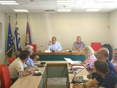 Δημοτική Επιτροπή Καλαμάτας: Στα άκρα η συζήτηση για τις επιχορηγήσεις συλλόγων (βίντεο)