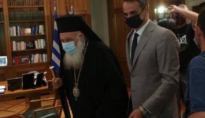 Ο Μητσοτάκης στη ΔΙΣ: "Ιερό παζάρι" για εμβολιασμό και Χριστούγεννα