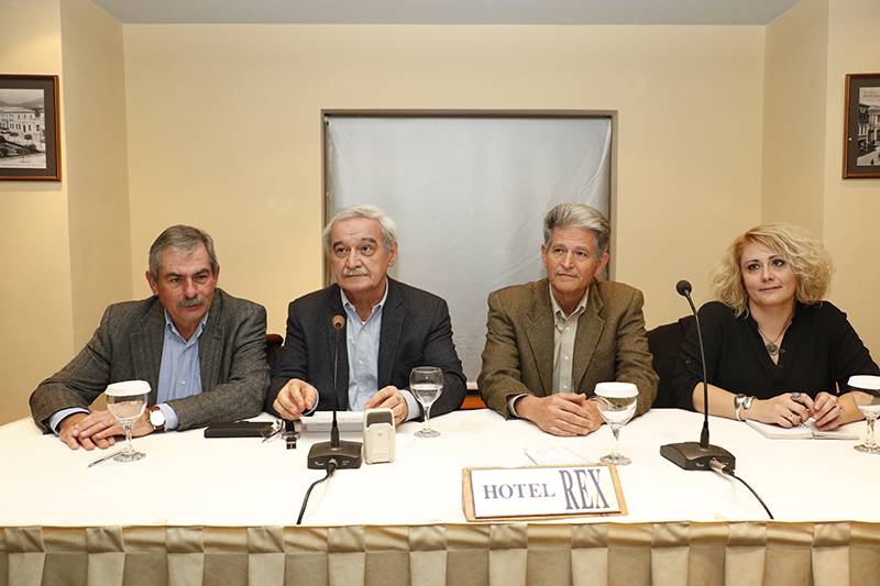 Καλαμάτα: Αποζημίωση ελαιοπαραγωγών από την κυβέρνηση ζήτησε ο Χουντής (βίντεο)