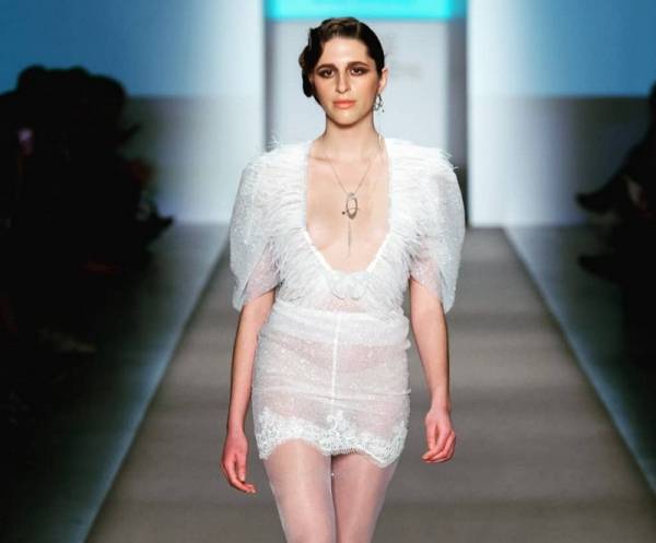 Ιδιαίτερα ρούχα υψηλής αισθητικής στο “SL cute couture”