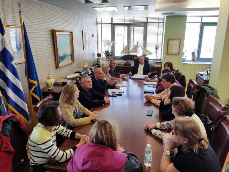 Συνάντηση για τα προβλήματα στα σχολεία της Καλαμάτας