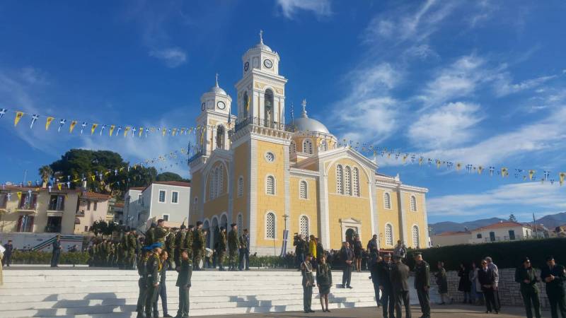 Η Καλαμάτα γιορτάζει την πολιούχο της Υπαπαντή (βίντεο-φωτογραφίες)