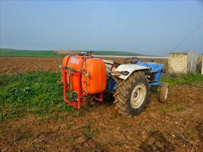 Μείωση τέλους για εξετάσεις χρήσης φυτοφαρμάκων