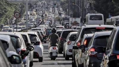 Έλεγχοι για τέλη και ανασφάλιστα ΙΧ: Έρχονται SMS σε πάνω από 200.000 παραβάτες