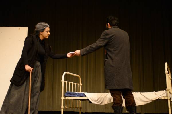 Πρεμιέρα παράστασης της ομάδας "Μέθεξη": "Εγκλημα και τιμωρία"