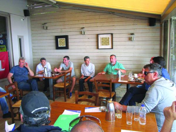 Ζητούν αναστολή ΚΥΑ για χρήση αιγιαλού στην Καλαμάτα (βίντεο)