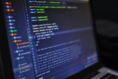 «Φρένο» στην πειρατεία με νέα νομοθεσία