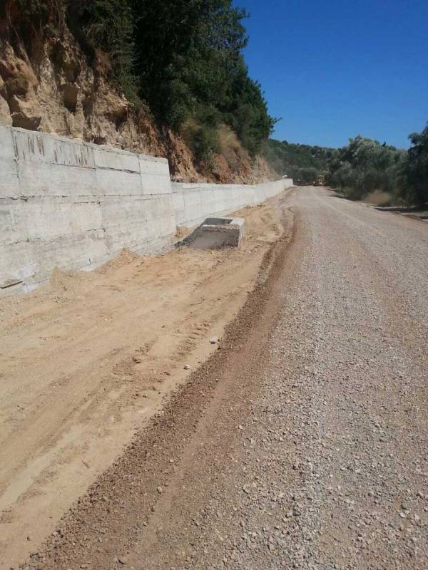 Υπερυψωμένο φρεάτιο στο Νεοχώρι - Βελίκα