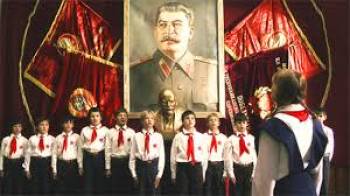 Παλαιοκομματικές συναλλαγές και Σταλινικές καρατομήσεις