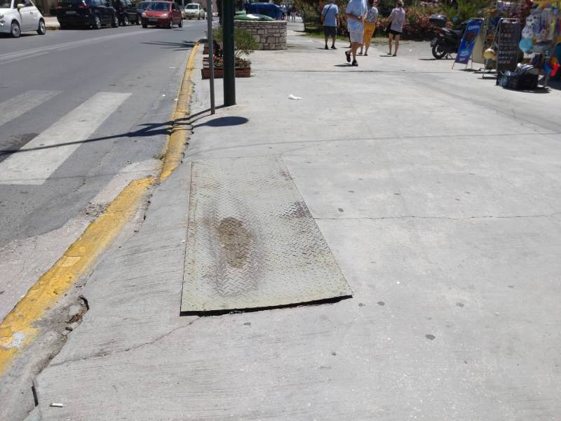 Επικίνδυνη λαμαρίνα...