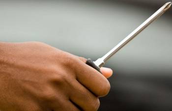 Λήστεψαν ηλικιωμένη απειλώντας την με μαχαίρι και κατσαβίδι στη Μηλιά Αρκαδίας