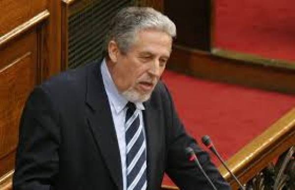 Γιάννης Μανώλης: "Ο Τατούλης υποχρεωμένος να απαντήσει στις κατηγορίες"