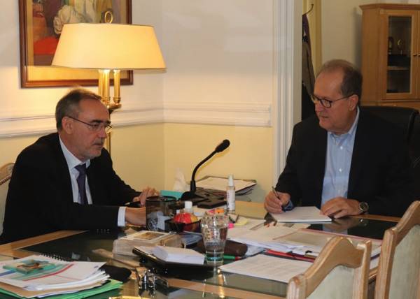 Πελοπόννησος: Νίκας - ΤΕΡΝΑ υπέγραψαν την παραχώρηση οικοπέδων για μονάδες διαχείρισης απορριμμάτων