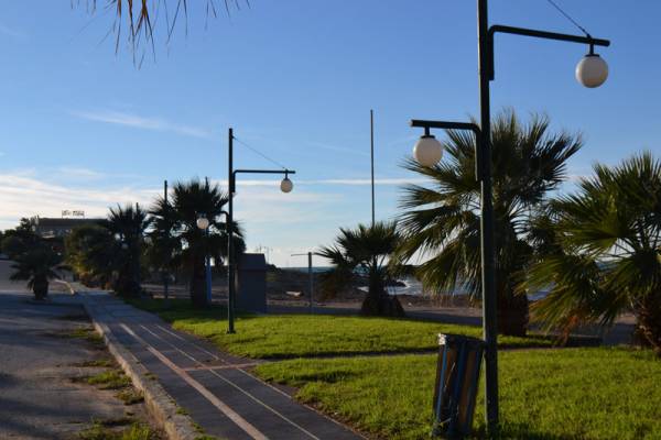 Στα σκοτάδια η παραλιακή ζώνη της Κυπαρισσίας