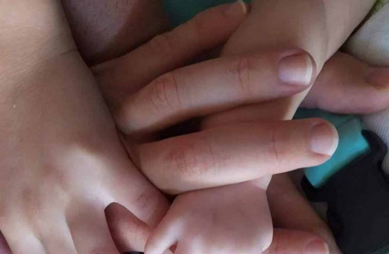 Κουμπαράδες για τη μικρή Αναστασία από τον Εμπορικό Σύλλογο Καλαμάτας