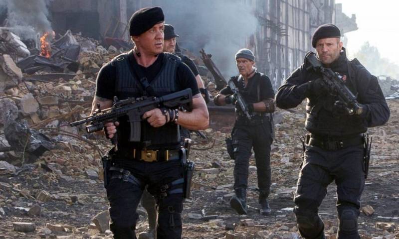 Οι "Αναλώσιμοι 4" στο “Cine Center” Καλαμάτας (Βίντεο)