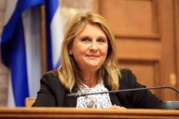 Η Βούλτεψη απειλεί με μηνύσεις για το «χαρτί υγείας»! (βίντεο)