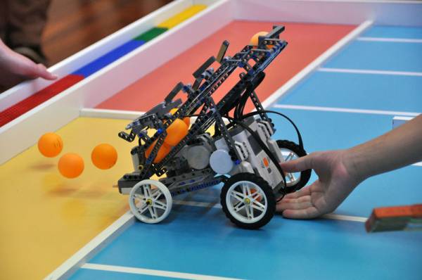 Διάκριση του Λυκείου Μεσσήνης στο διαγωνισμό Ρομποτικής WRO