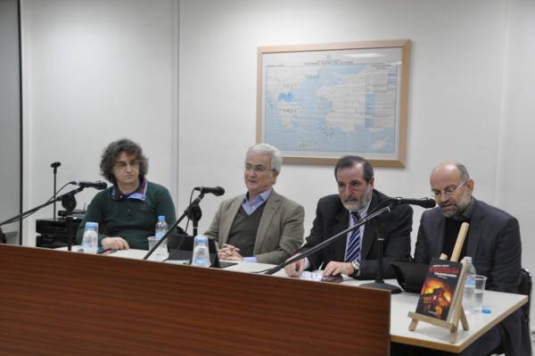 Παρουσιάστηκε στην Καλαμάτα το βιβλίο του Δημ. Ψυχογιού για την πολιτική βία στην Ελλάδα