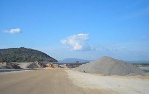 Ερώτηση Πετράκου για το Σκούρα - Πυρί