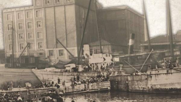 "Καράβι Μικρασιάτικο βγήκε στην Καλαμάτα": Μουσικοχορευτική παράσταση στο Μέγαρο Χορού