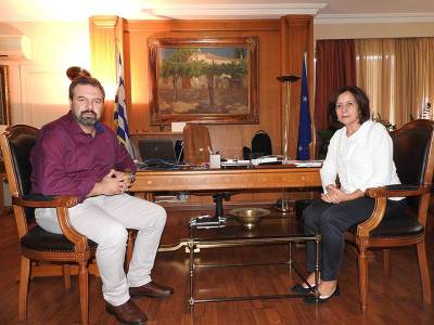 Υποσχέσεις για έγκαιρη υλοποίηση διαδικασιών για δακοκτονία