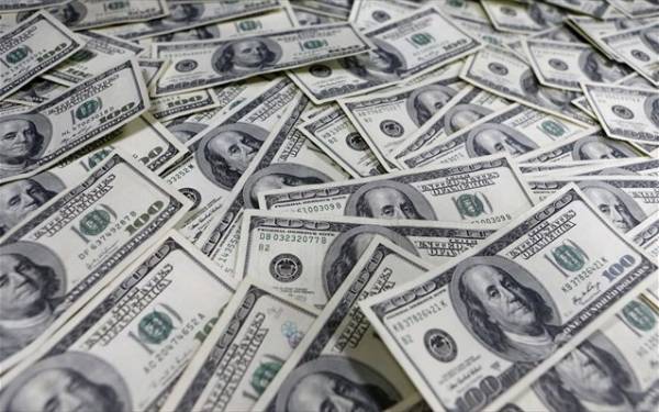 Καταγγελία ότι του έκλεψαν 75.000 δολάρια από αποθήκη στην Ασίνη Μεσσηνίας