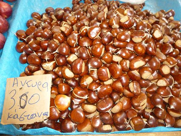 3 με 5 ευρώ τα κάστανα Ταϋγέτου