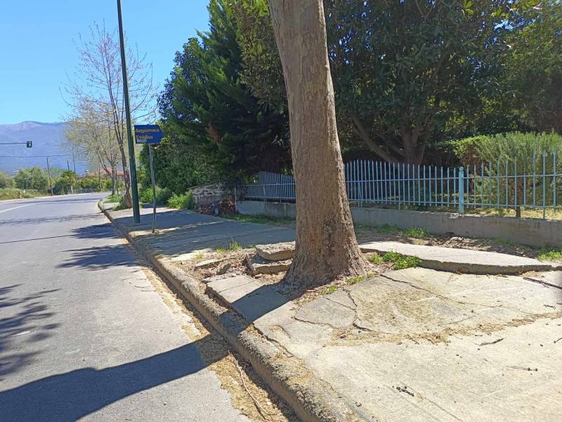 Πράσινη διαδρομή σε κακή κατάσταση...